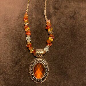 Beautiful Vintage Avon Citrine stones and color pendant Necklace